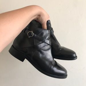 Ariat black ankle boots crossover straps (booties)